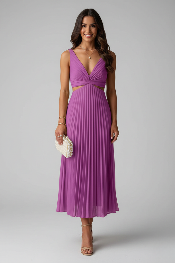 Flowy pleated midi dress for women, offering an elegant and comfortable style for parties or evening events.