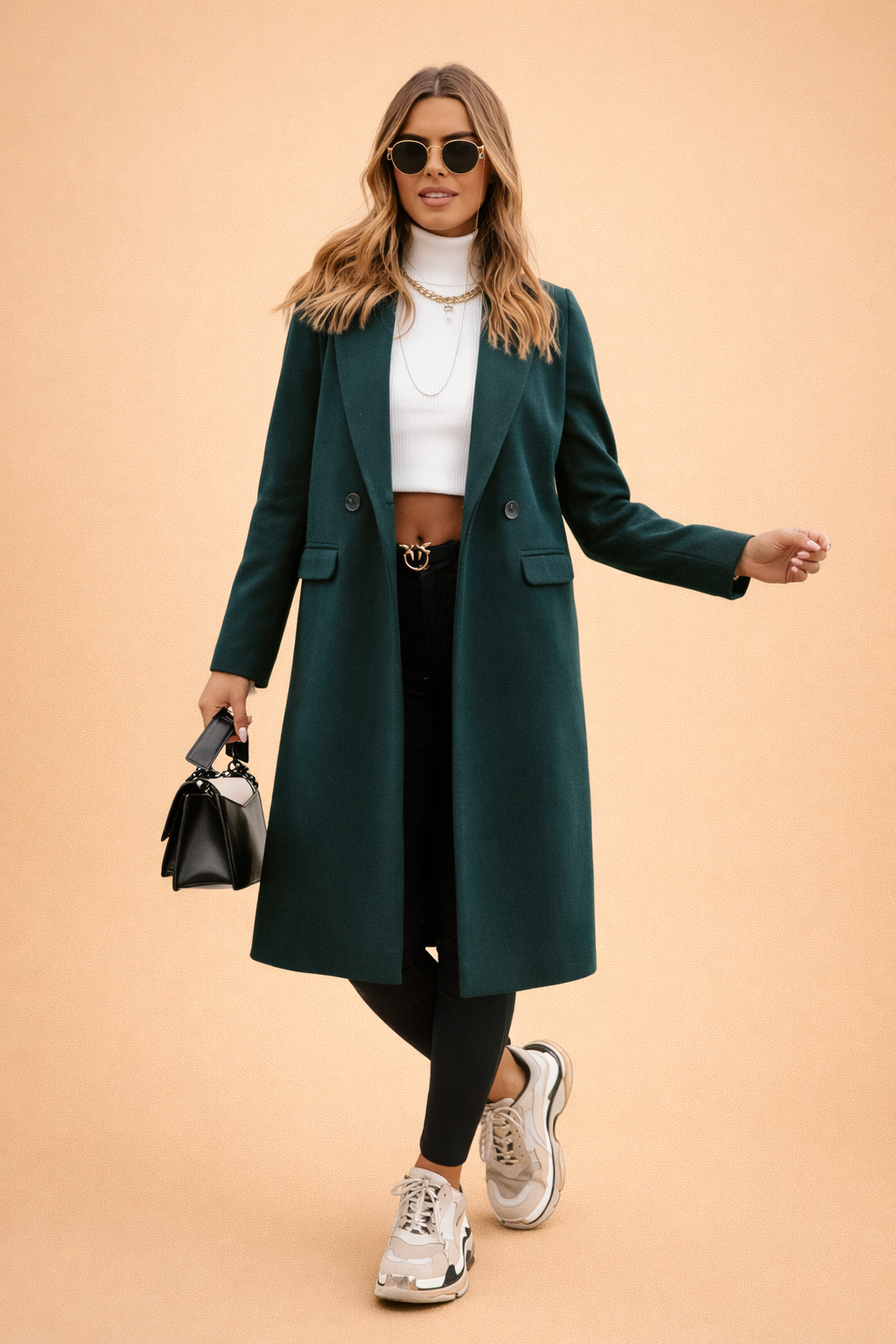 Elegant women's short classic trench coat, versatile for all seasons. Stylish outerwear perfect for fall fashion or light winter.