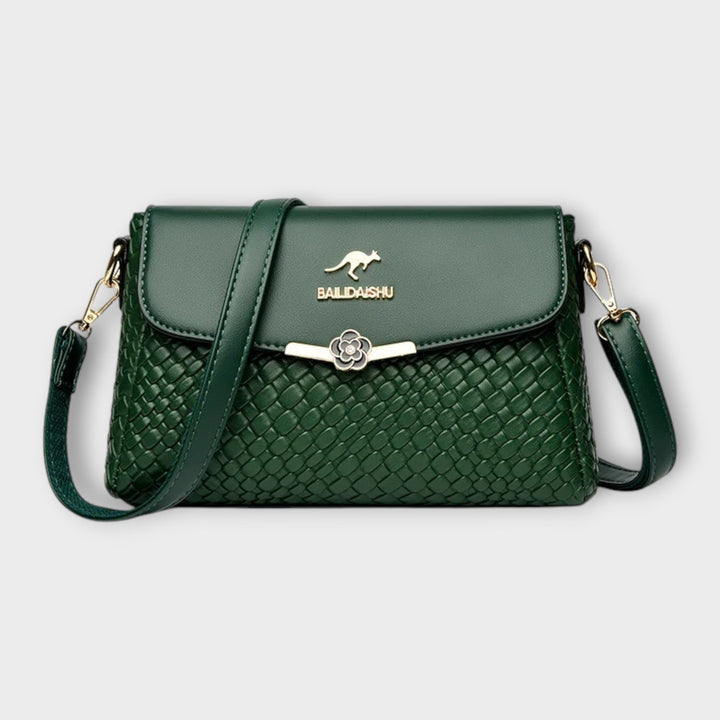 Chic women's shoulder bag, a versatile fashion accessory and elegant handbag with a practical, spacious interior.
