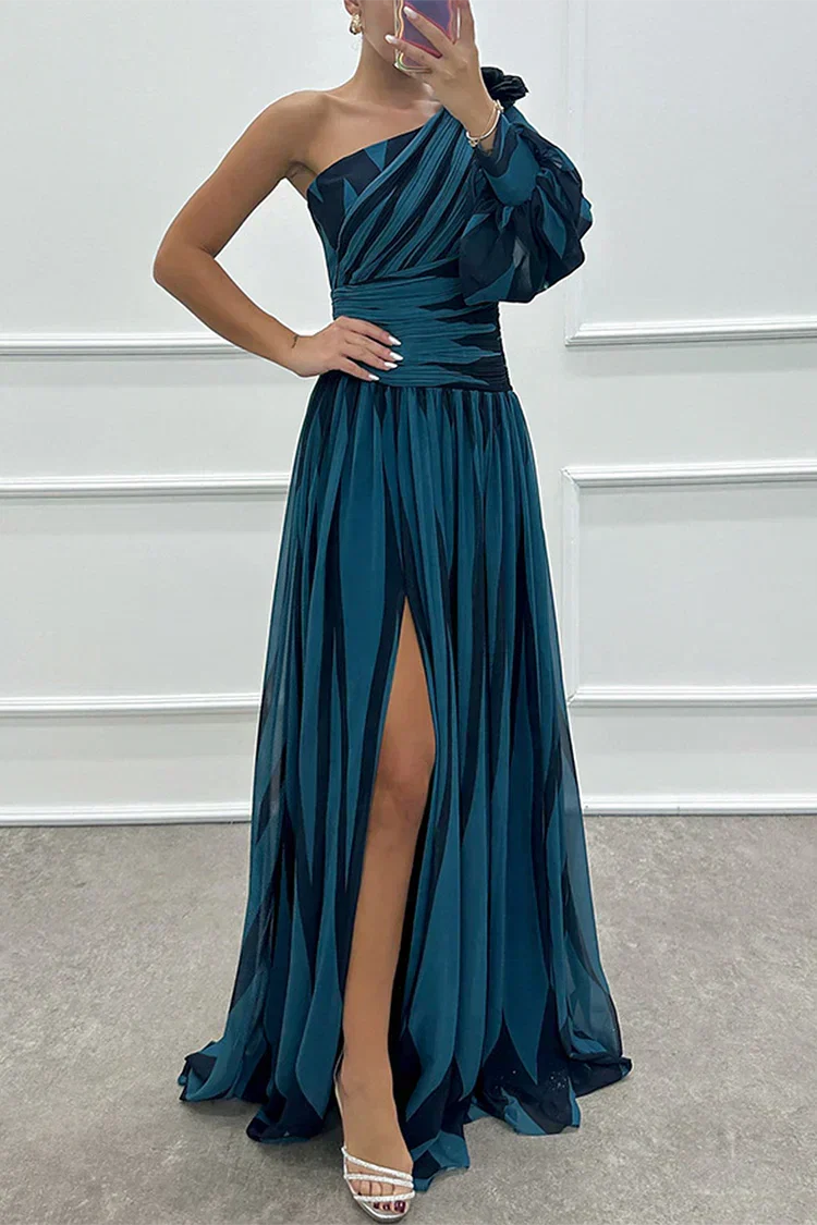 Comfortable women's flowy striped one-shoulder maxi dress, a sophisticated long party dress for summer evenings.