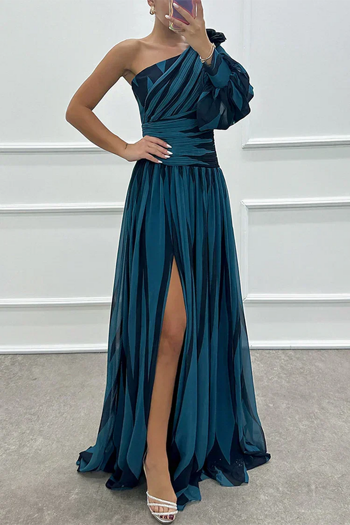 Comfortable women's flowy striped one-shoulder maxi dress, a sophisticated long party dress for summer evenings.