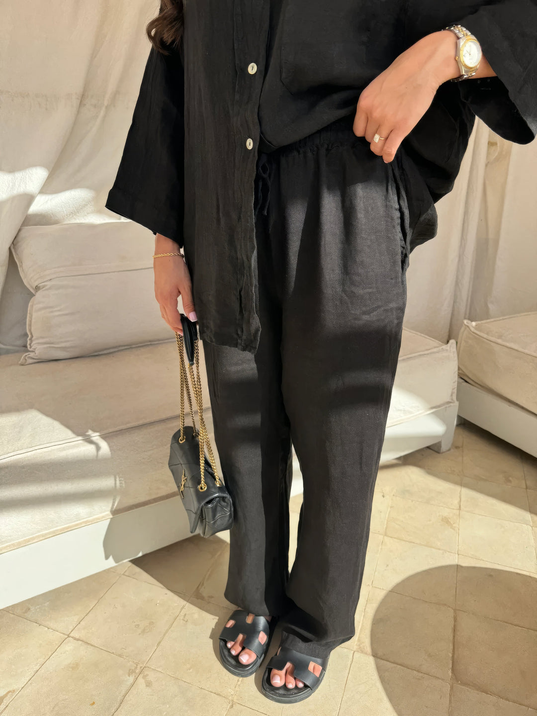Versatile women's elegant loungewear two-piece set with wide-leg pants & long sleeves, great for summer fashion.