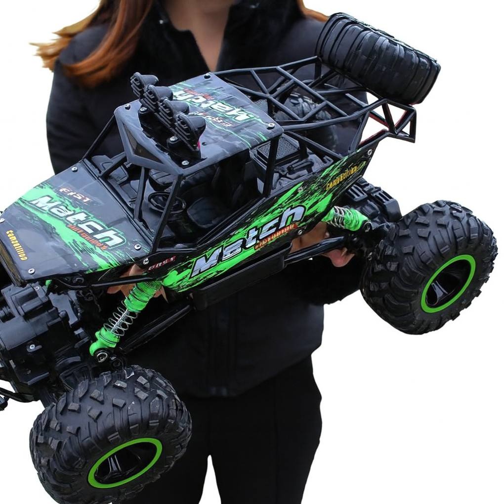 Extreme 4x4 RC Monster Truck for kids & men, off-road remote control car, high-speed & durable toy.