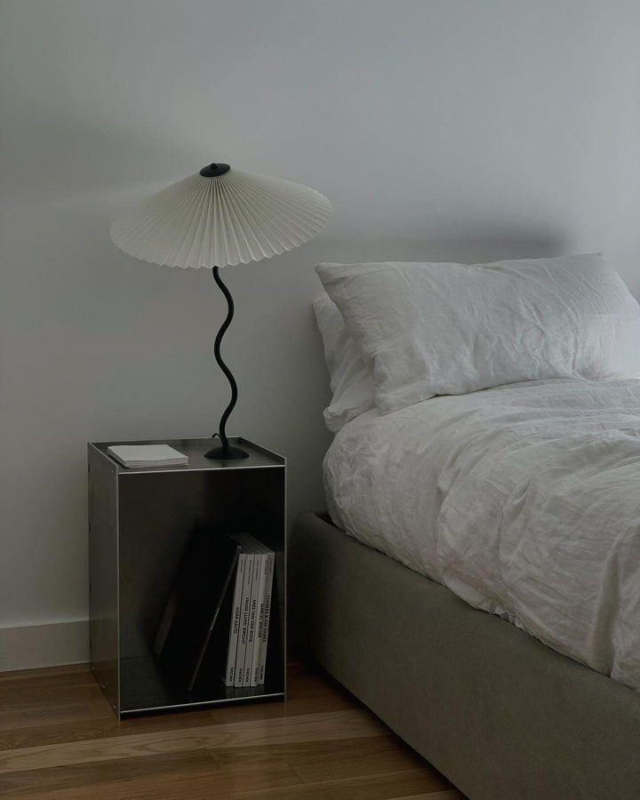 Modern Wavy Table Lamp