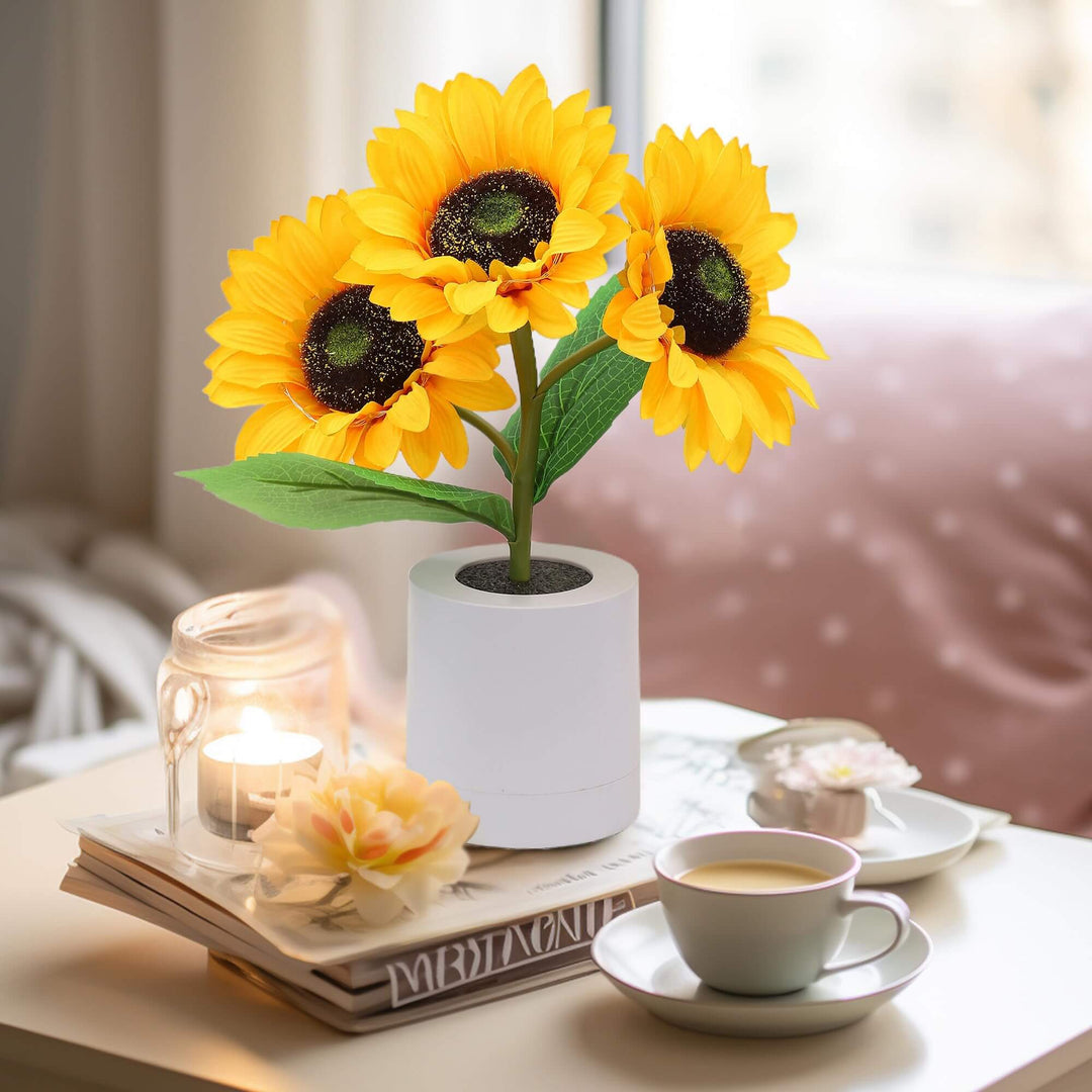 LED Sunflower Lamp - Decorative Table Lamp