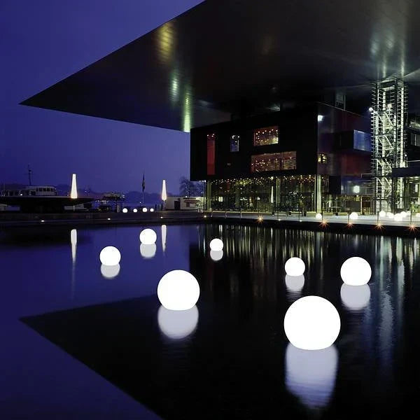 Bright spherical LED outdoor light, adds vibrant color & enchanting illumination to any garden or patio.
