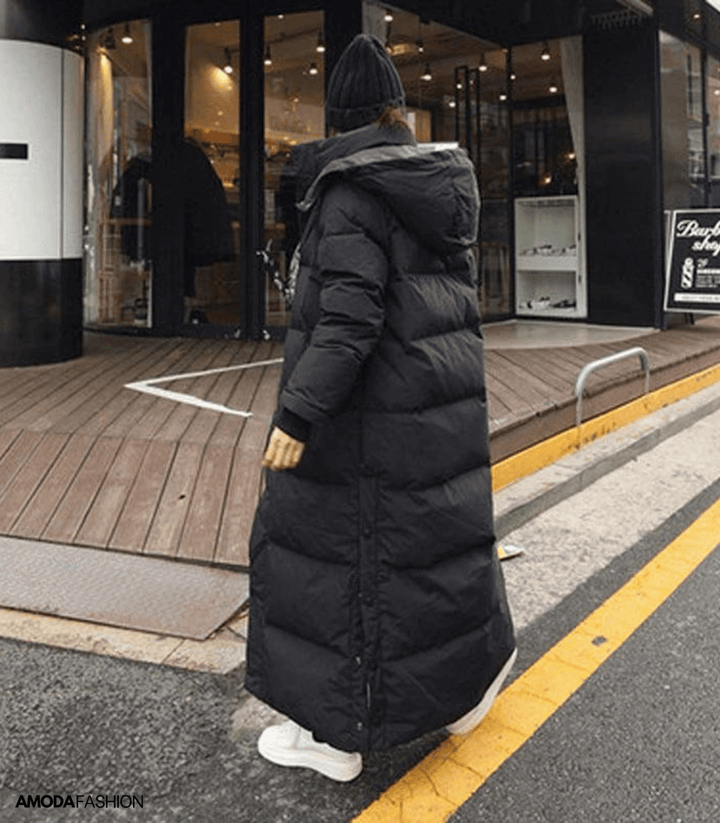 Women's oversized winter coat: Luna Parka, designed for ultimate warmth & weatherproof style in cold climates.