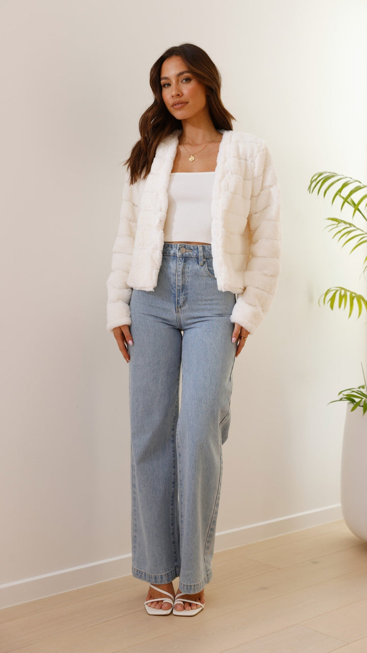 Soft Veloura luxe cropped jacket, comfortable & chic autumn fashion apparel.