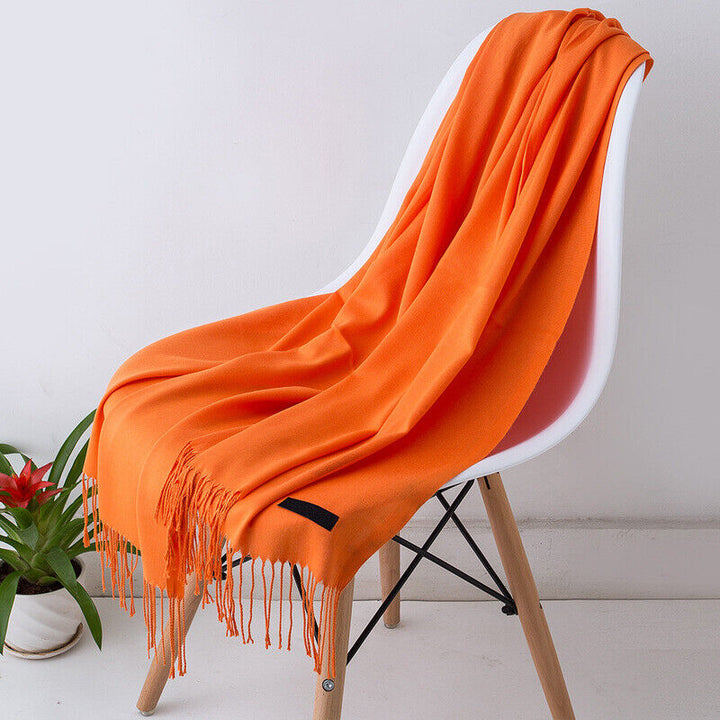 Giftable Bria cashmere scarf for women. Ultimate softness & warmth. Elegant, versatile winter wear.