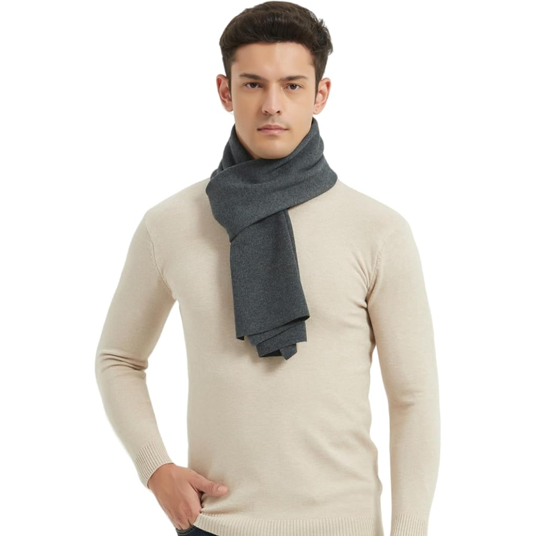 Comfortable men's cashmere scarf, ideal for cold weather, a soft fashion essential.
