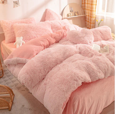 Luxurious velvet duvet cover set, warm and soft, perfect for a cozy bedroom ambiance.