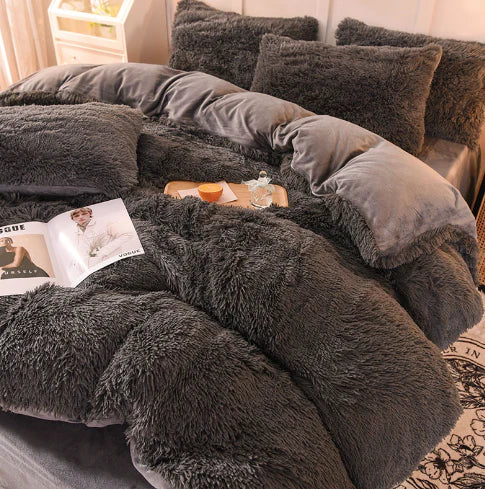Plush flannel duvet cover set for ultimate softness and warmth, ideal bedding for winter nights.