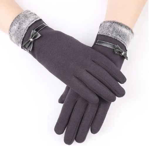 Premium women's soft wool blend winter gloves. Touchscreen enabled, ensuring warmth and connectivity.