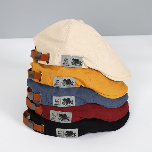 Unisex adjustable beret hat, perfect for stylish men & women, offering classic fashion & sun protection.