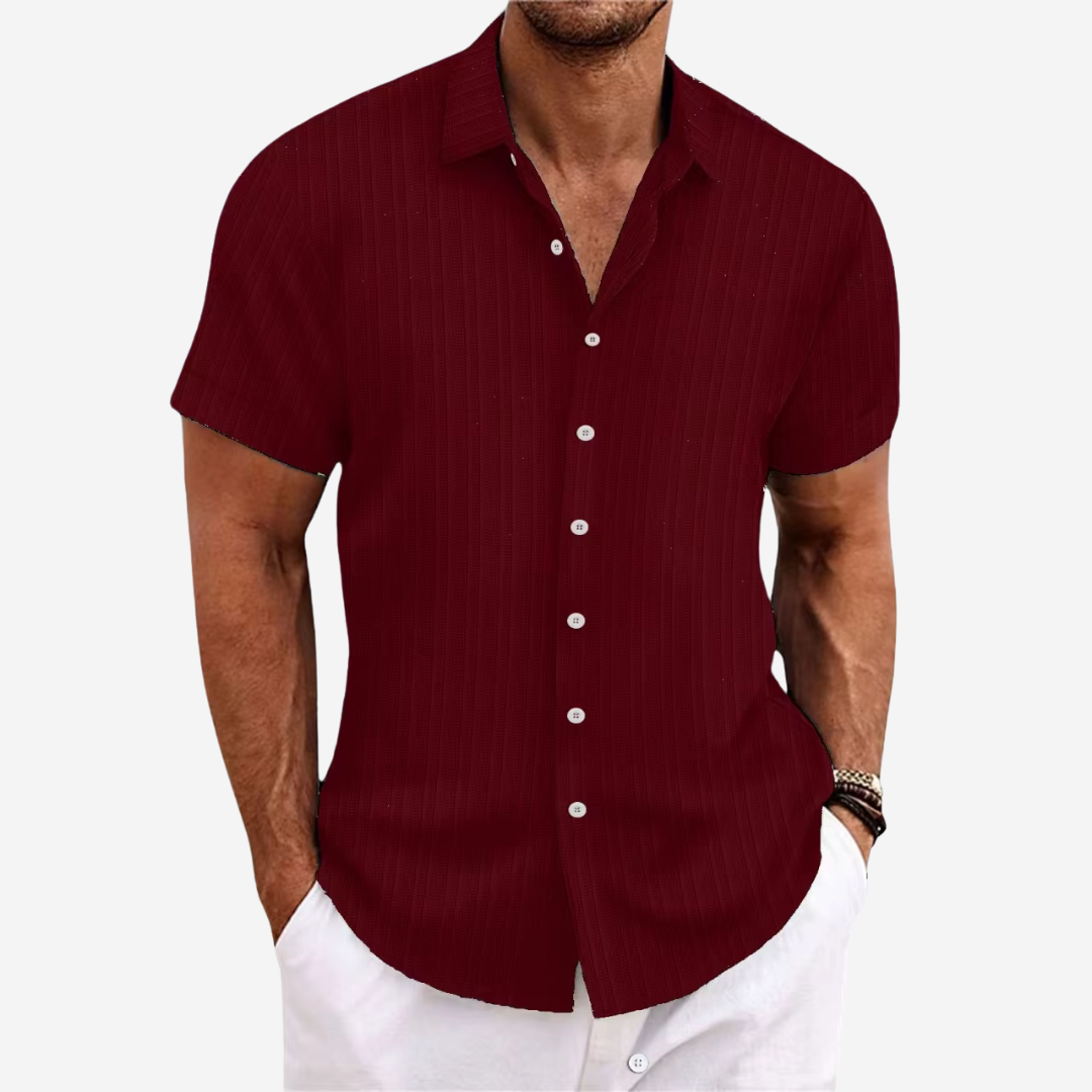 Regular fit men's casual short-sleeve button-up shirt, a breathable top designed for summer comfort.