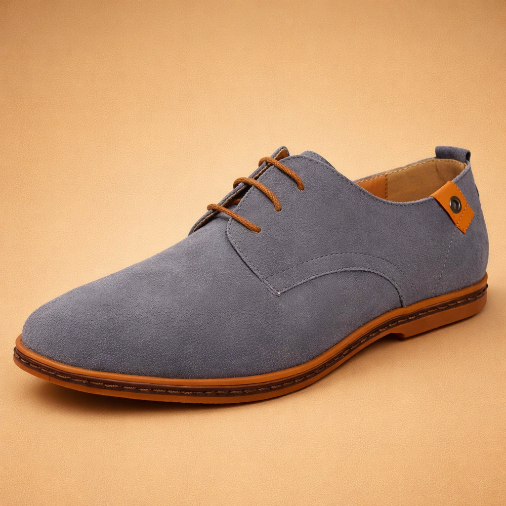 Elegant men's dress shoes, featuring a timeless lace-up Oxford design for smart casual looks.