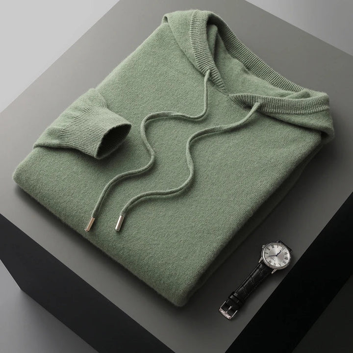 Men's simple style pullover hoodie. Soft fabric for everyday comfort and a relaxed, casual look.