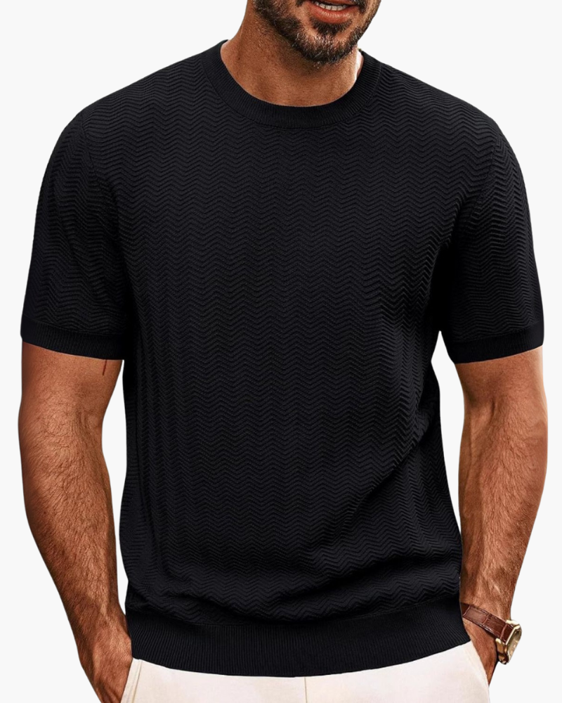 Essential men's round neck tee, a comfortable casual top for everyday. Features a versatile relaxed fit.