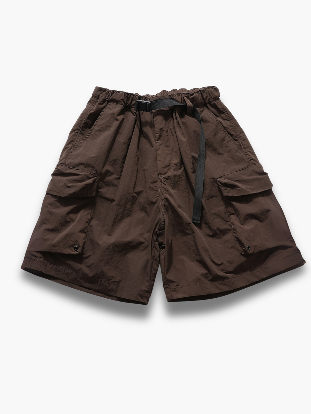 Men's elastic waist cargo shorts with built-in adjustable belt. Ideal for casual, outdoor, or travel wear.