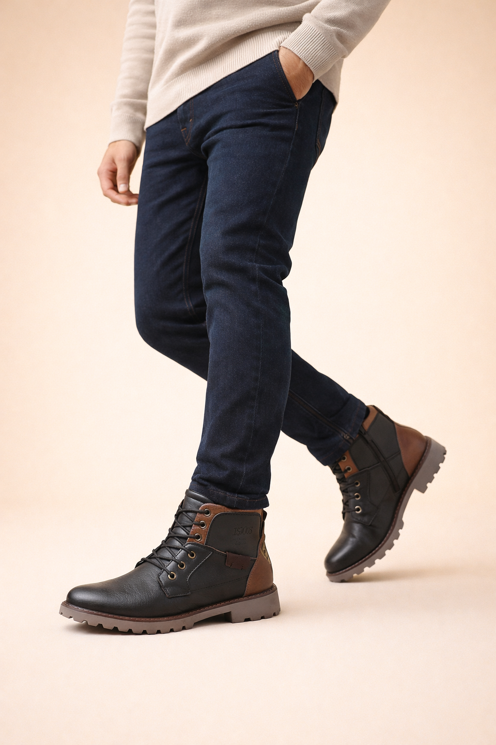 Classic yet modern men's zipper ankle boots, perfect for achieving a sophisticated and polished smart casual style.