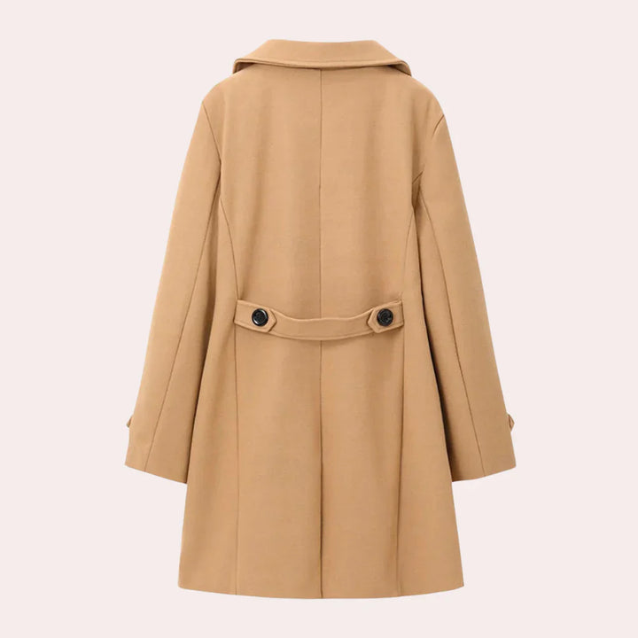 Warm men's premium long coat, ideal for classic fall & winter outerwear fashion. Elegant and tailored style.