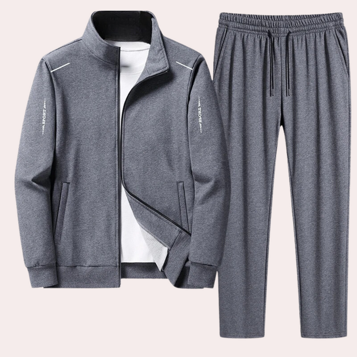 Owen comfortable men's tracksuit. Soft fabric jogger set, perfect for a casual men's outfit and active lifestyle.