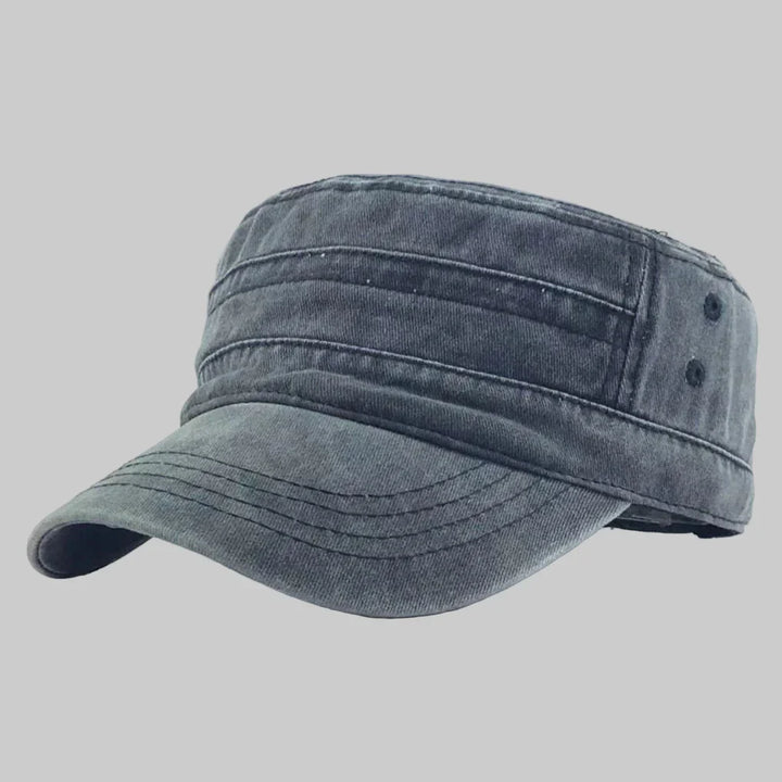 Khaki men's army beanie, a retro military style hat, ideal for men's casual wear and autumn fashion.