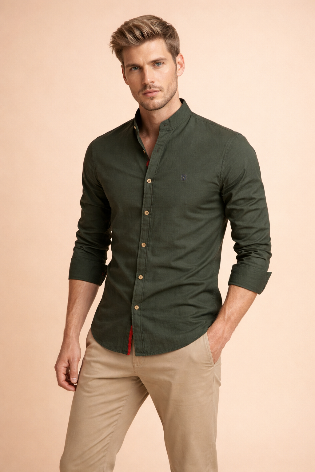 Men's slim fit casual long sleeve button-down shirt in a modern style, perfect for everyday wear and versatile fashion.