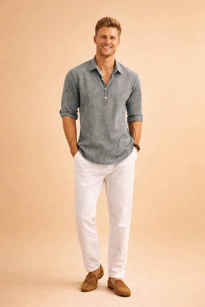 Loose fit men's casual button-down summer shirt with short sleeves, stylish and comfortable for everyday wear.