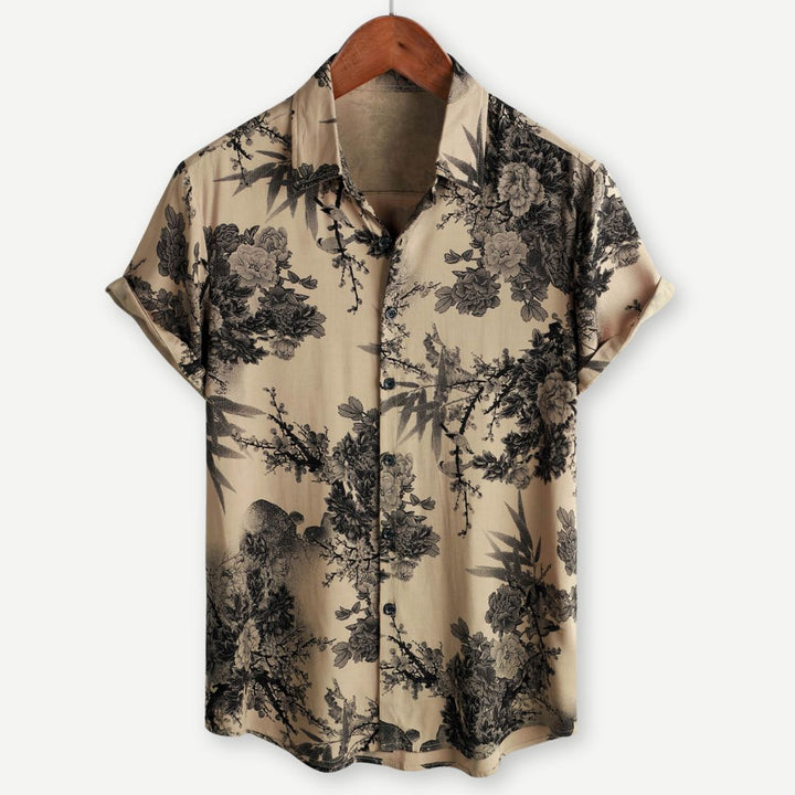 Men's AirLight Vintage Blossom short sleeve shirt with floral pattern, lightweight fabric; front view.