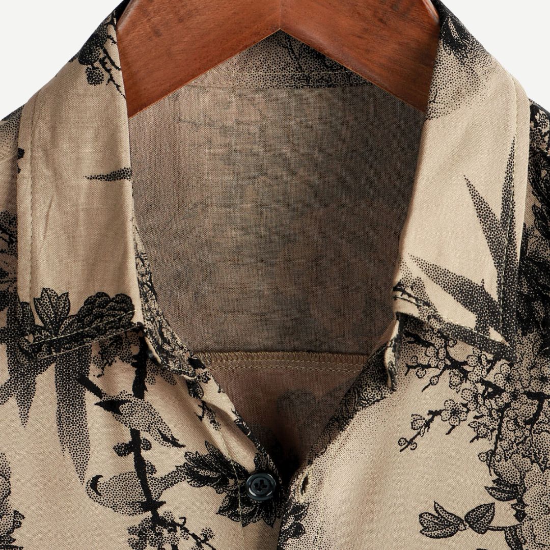 Men's AirLight Vintage Blossom short sleeve shirt with floral pattern, lightweight fabric; front view.