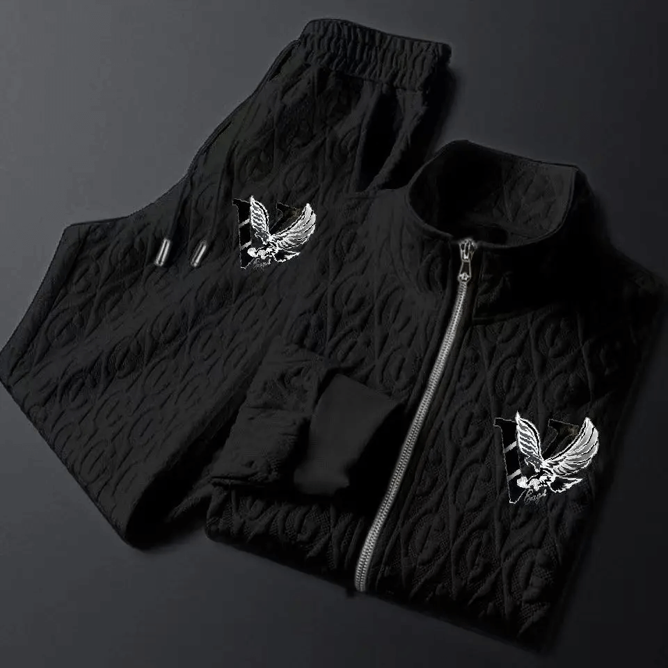 Men's cable-knit tracksuit set, full-zip jacket, drawstring pants, elegant and comfortable design, ideal for casual wear.