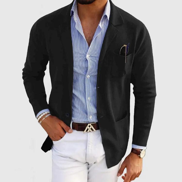Men’s elegant blazer with notch collar, practical pockets, and sleek fit. Perfect for formal and smart-casual looks.