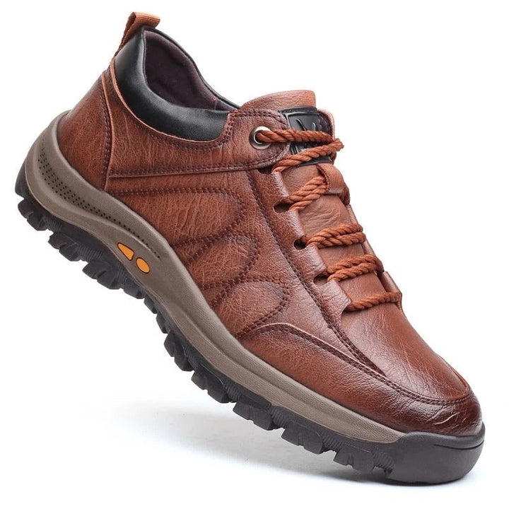 "Men's orthopedic leather shoes, comfortable, waterproof, high-quality cowhide, ergonomic, modern casual style, 400x400."