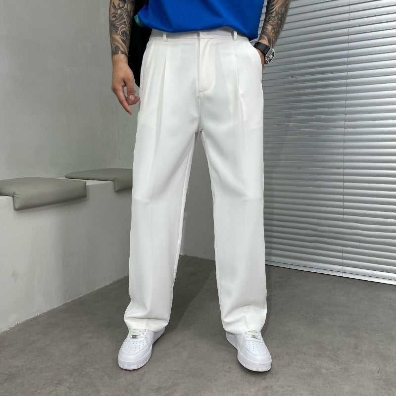 "Men's relaxed linen trousers, versatile fit, light texture, suitable for casual and smart-casual styles, eco-friendly fabric