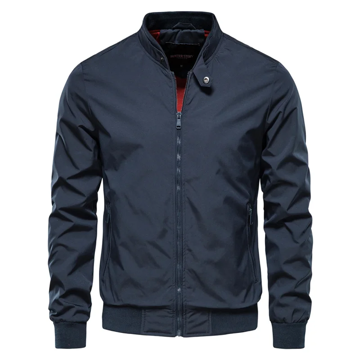 Men's sporty lightweight bomber jacket in breathable fabric, modern athletic fit, perfect for casual, spring, and summer wear
