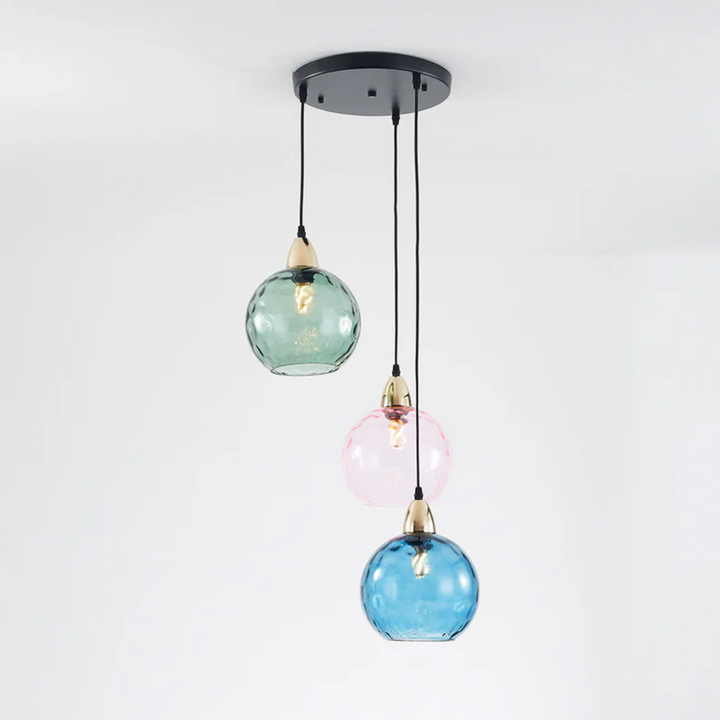 Multi-light cascade pendant lamp, bringing modern aesthetic to interiors.