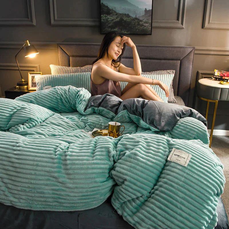 Home bedding: Plush velvety duvet cover, soft fleece for ultimate warmth, comfort, & cozy bedroom decor.