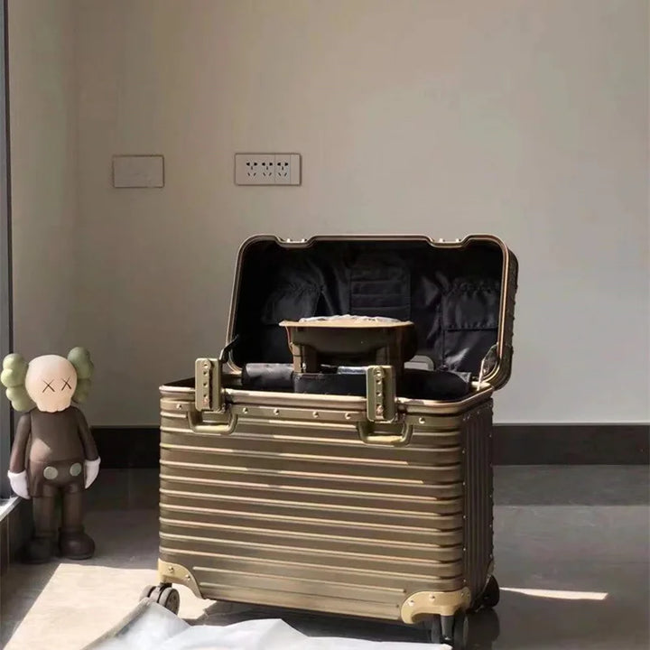 Sleek unisex aluminium-magnesium hard case suitcase, robust and stylish travel luggage.