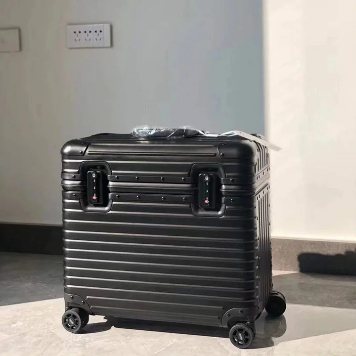High-quality aluminium-magnesium hard case spinner suitcase, premium durable unisex luggage.