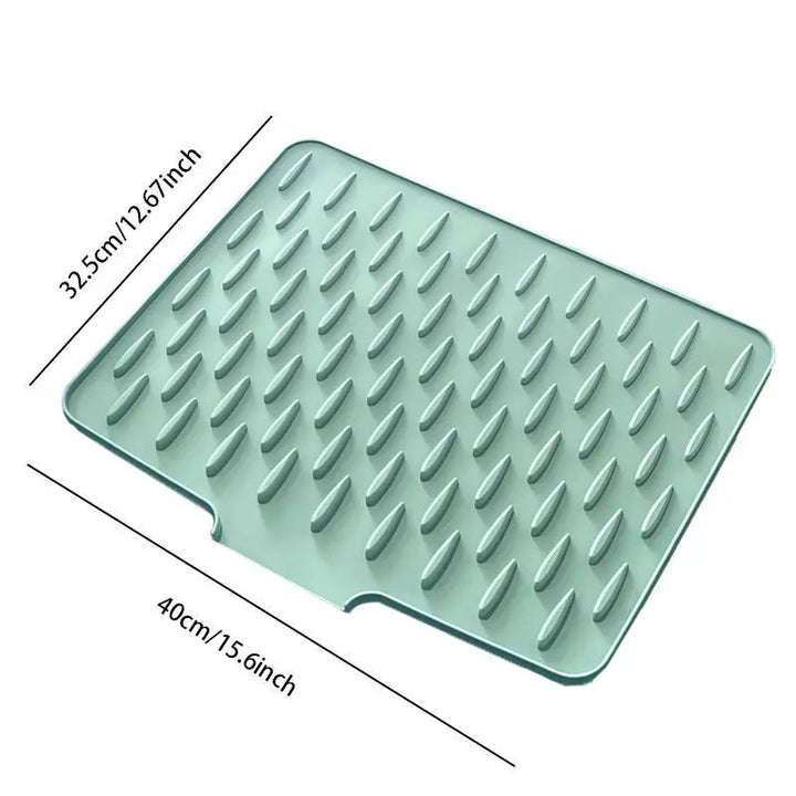Gradient grip silicone drying mat for kitchen. Non-slip, heat-resistant, ideal as dish drainer & countertop protector.