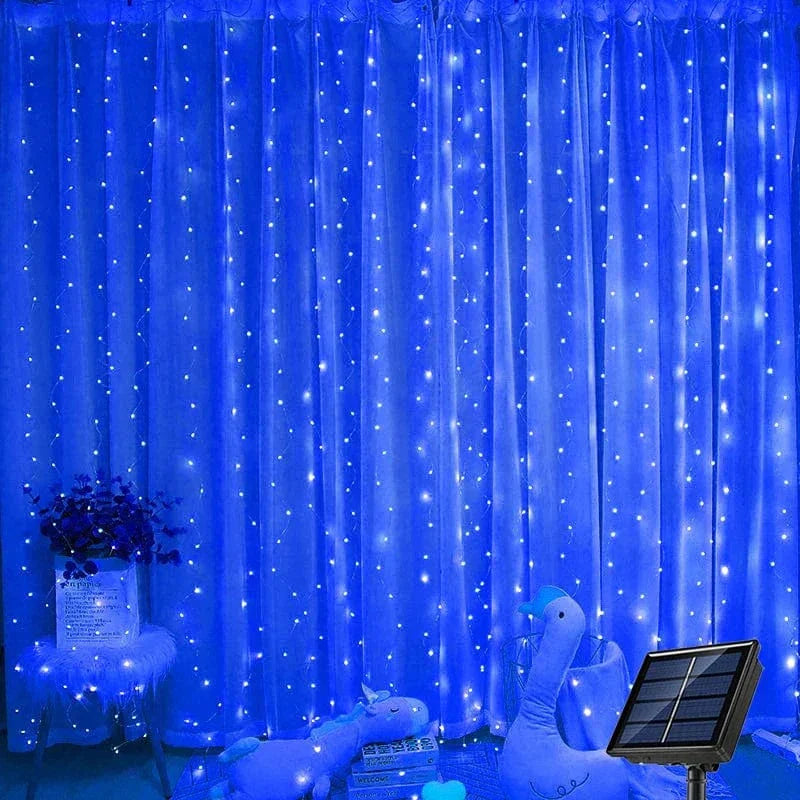 "Solar LED curtain light with copper wire, ideal for events, featuring warm white LEDs and solar power, outdoor use."