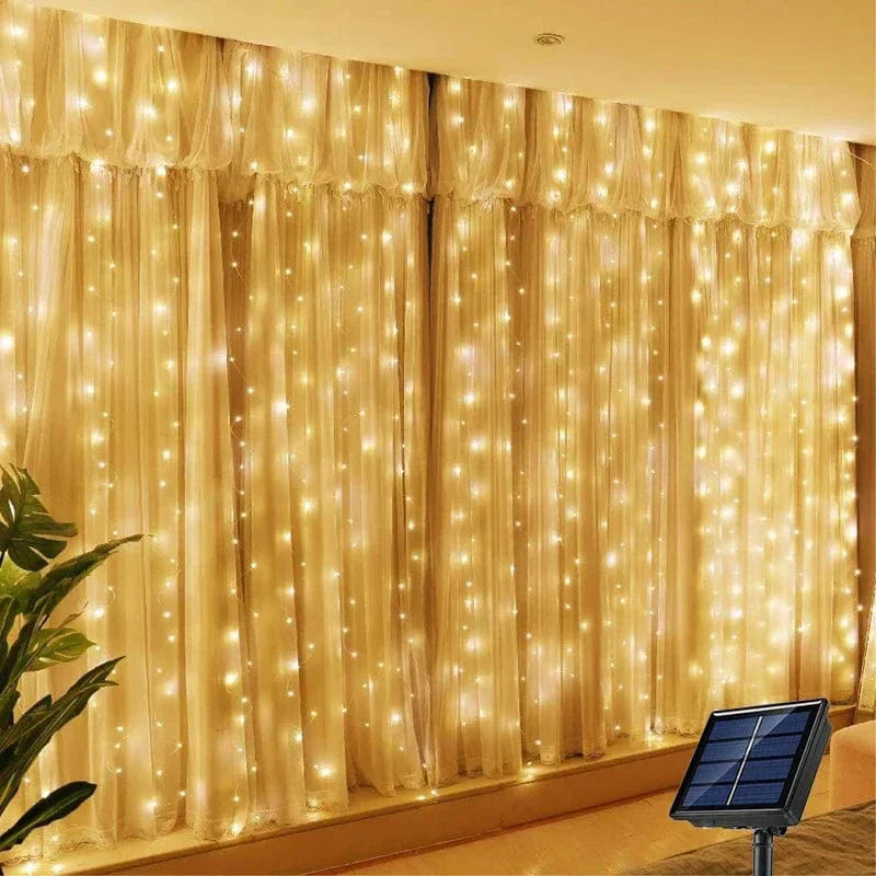 "Solar LED curtain light with copper wire, ideal for events, featuring warm white LEDs and solar power, outdoor use."
