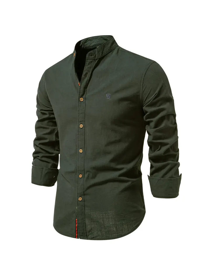 Comfortable & breathable men's spring long-sleeve shirt. Button-up front offers lightweight, versatile fashion.
