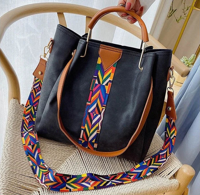 Spacious PU leather women's tote bag, an elegant everyday carry shoulder bag for all occasions.