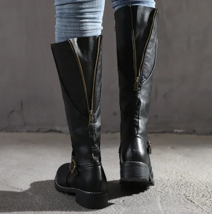 Trendy Emma women's comfort boots. Stylish, durable, and non-slip ankle boots for versatile everyday autumn/winter wear.