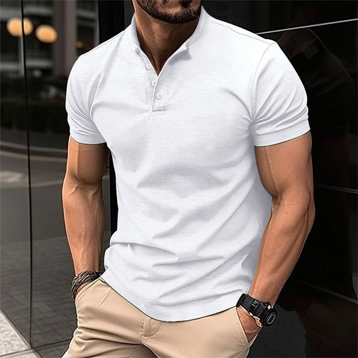 Fashionable men's short sleeve polo shirt, offering effortless style for any casual or semi-formal occasion.