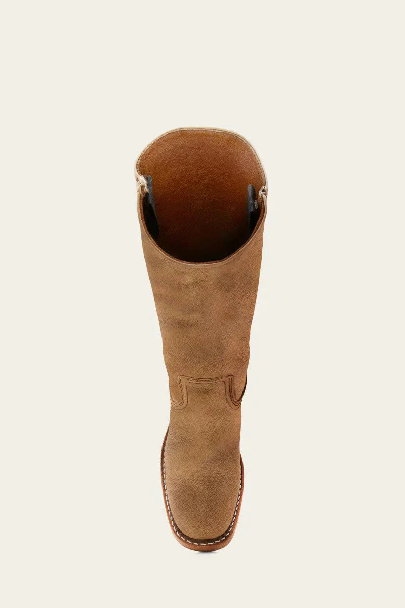 Fashionable women's ankle boots, an essential for fall/winter style & everyday comfort.
