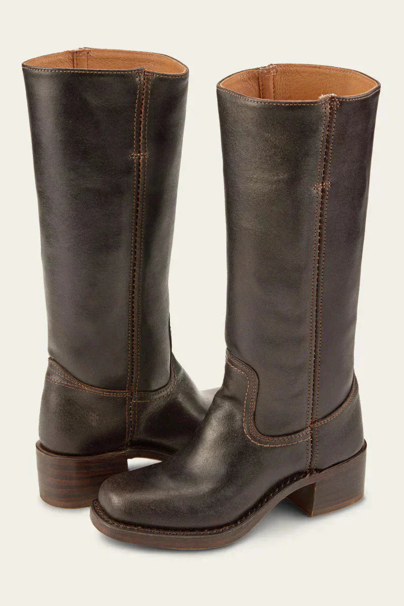 Elegant women's ankle boots, providing comfort and a stylish look for any setting.