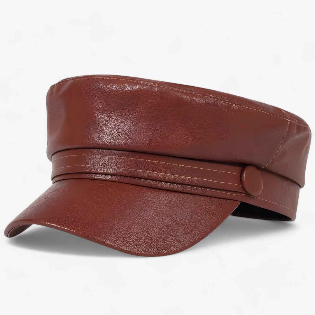 Stylish women's octagonal flat cap in PU-leather, a modern newsboy hat for fall/winter fashion.